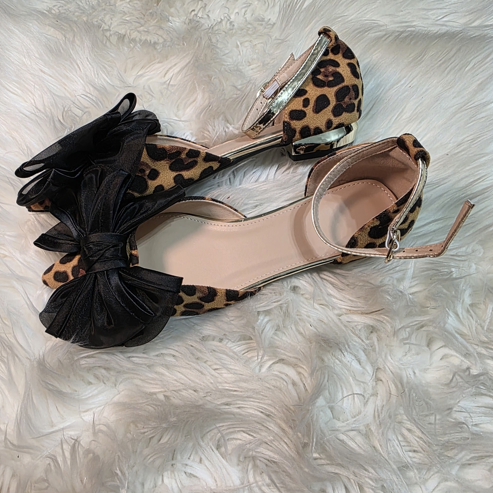 Leopard Print Women's Shoes - Picture 3 of 5